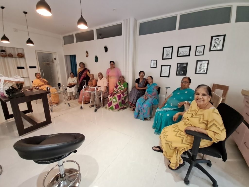 Gallery Pujya Senior Citizen Care